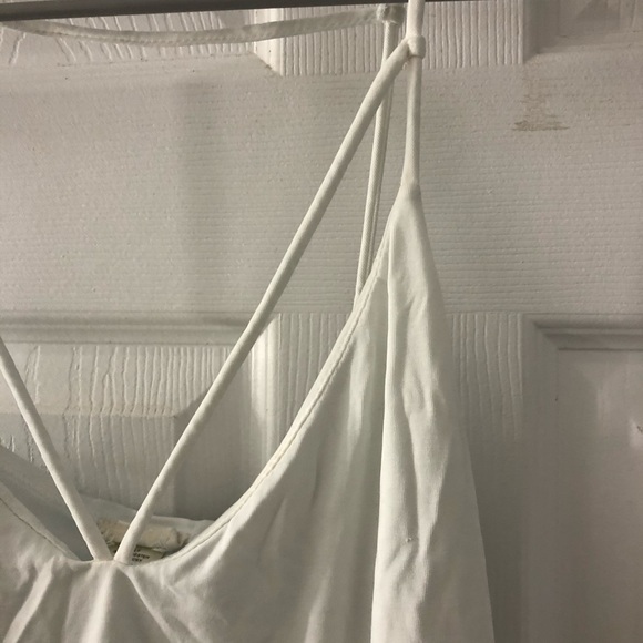 White Strappy Crop Top - Picture 2 of 2